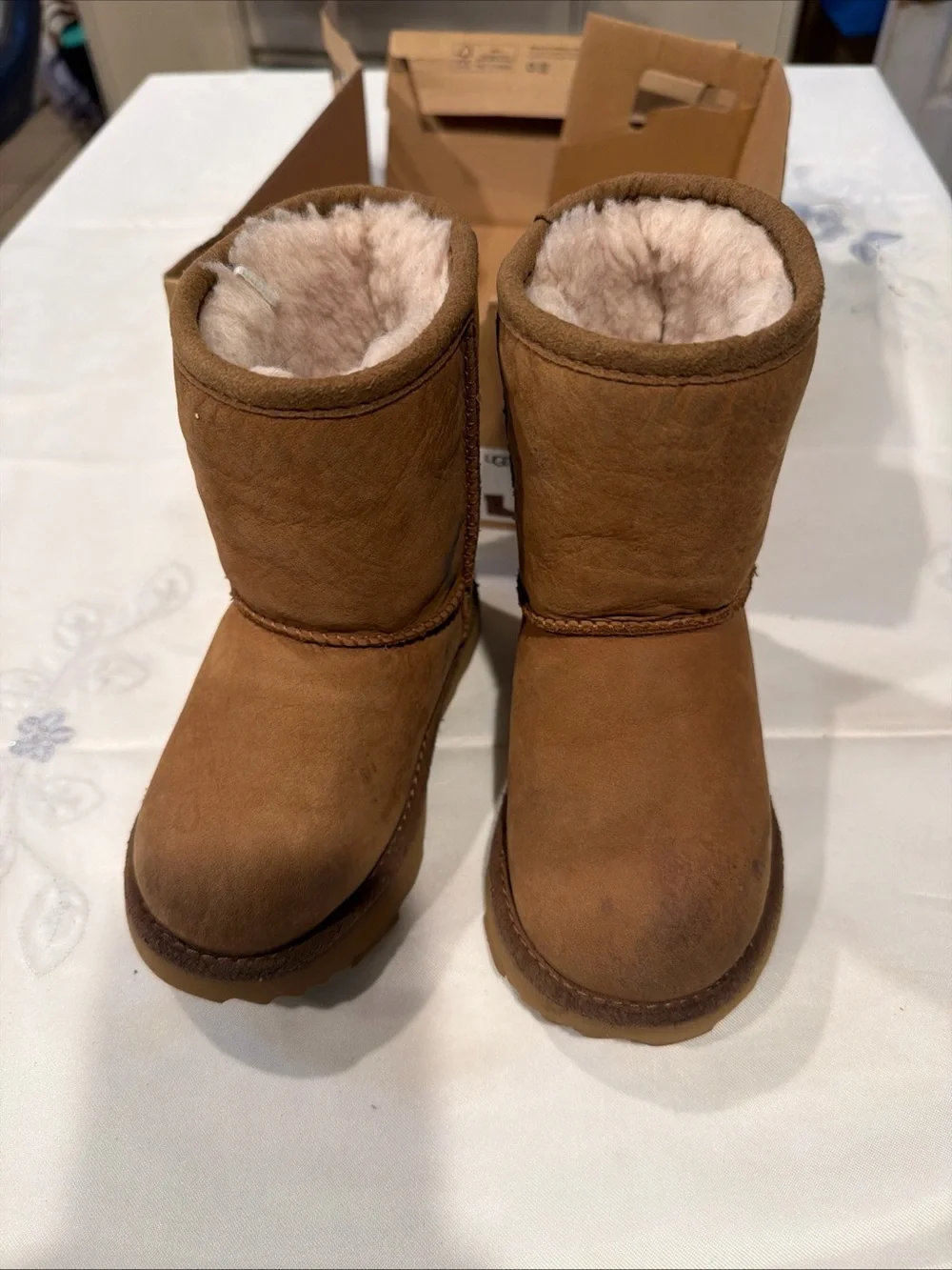 UGG Kids Chestnut Brown Shearling-Lined Mittens